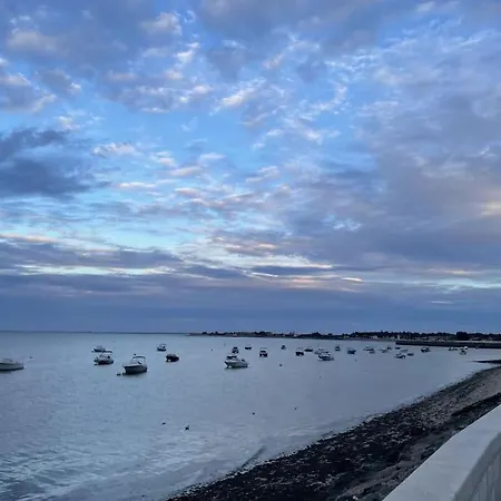 La Voile Bleue De * La Flotte
