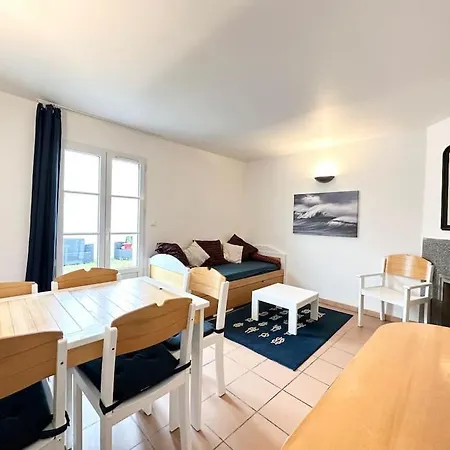 La Voile Bleue De * La Flotte