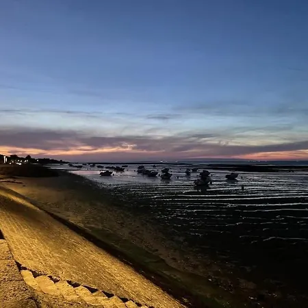 펜션 La Voile Bleue De *