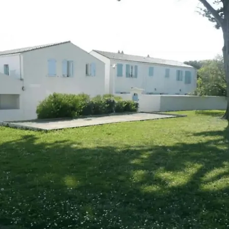 La Voile Bleue De 펜션 라플로트